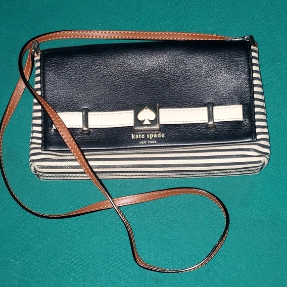 Kate Spade Houston Street Fabric Loula Crossbody Purse - Picture 7 of 12